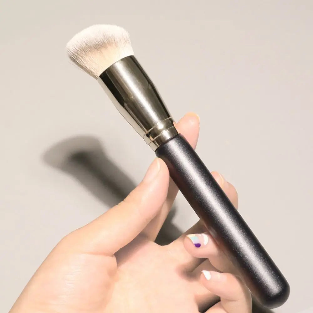 Large Kabuki Makeup Brush for Face & Eyes